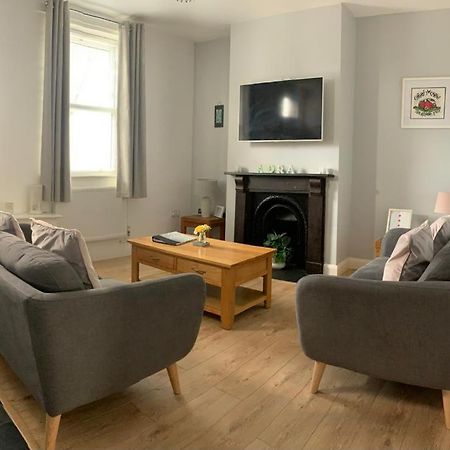 Taitwt2 Villa Caernarfon Eksteriør billede