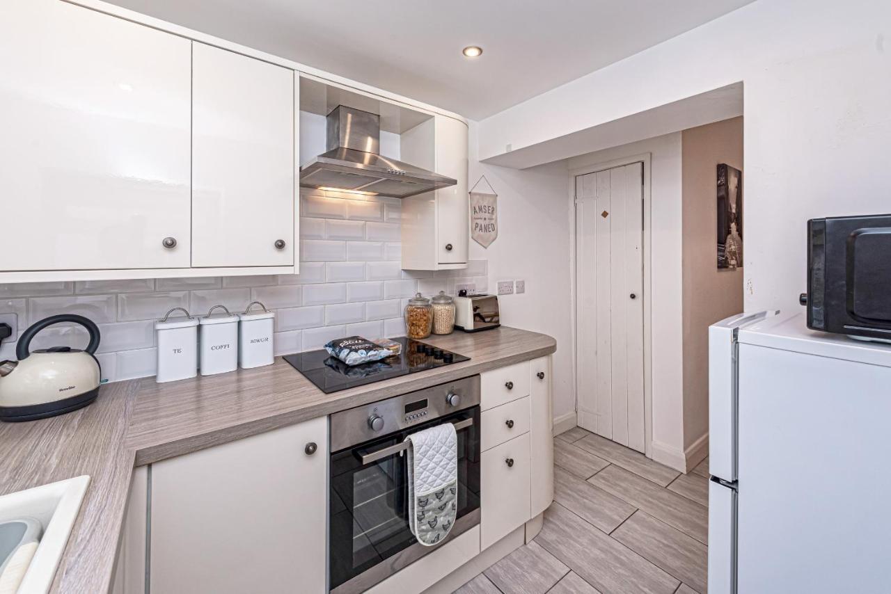 Taitwt2 Villa Caernarfon Eksteriør billede